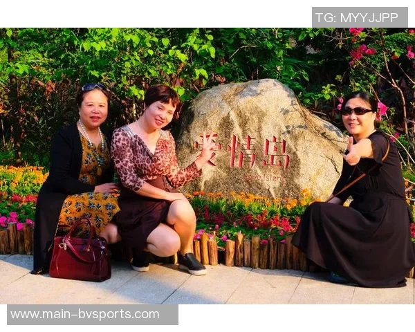 十月庆生，岁月如歌，热爱生活的每一天依然闪耀光芒