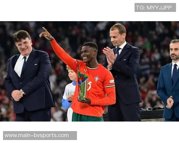 努诺门德斯任意球惊艳全场法甲官方称其为世界最佳左后卫