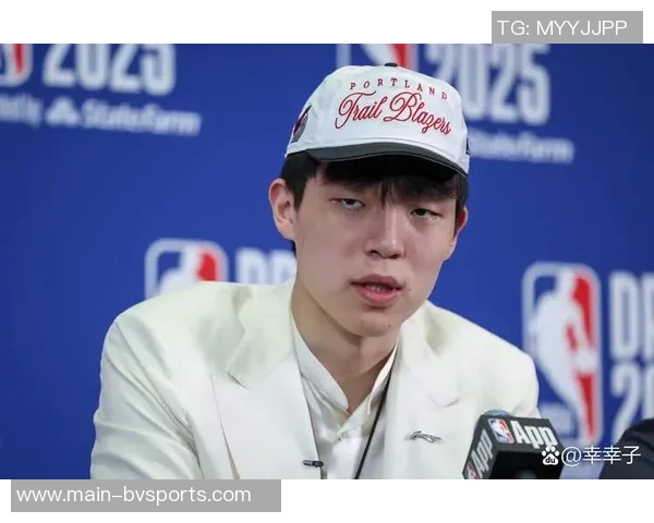 杨瀚森选择防守策略未上抢库里致其射术大放异彩