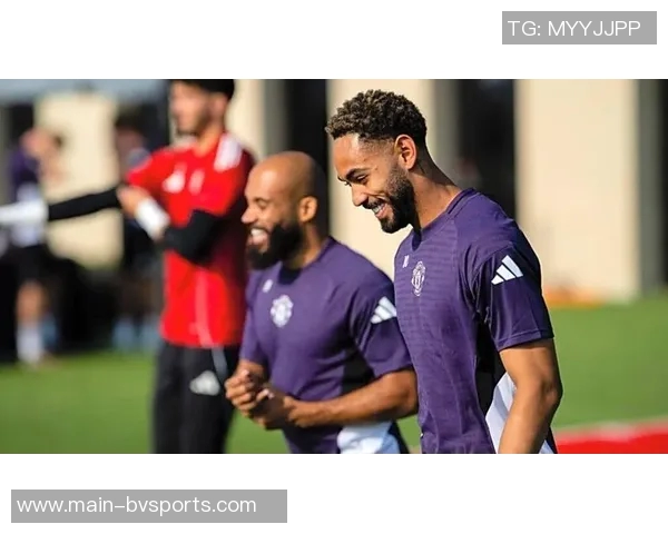 曼联计划2026年引进两名中场球员巴莱巴等成潜在目标 曼联计划2026年引进两名中场球员巴莱巴等成潜在目标