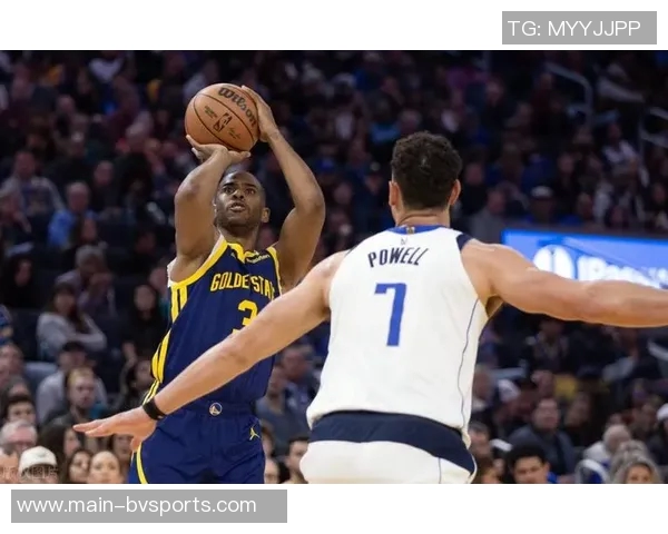 吉莱斯皮半场表现出色三分球命中率高达57贡献12分1助攻1封盖