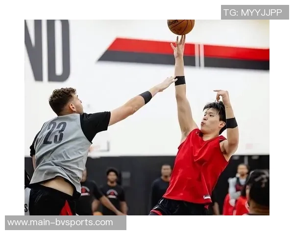 拓媒分析双塔战术失效罗威调离篮下杨瀚森篮板频遭抢夺